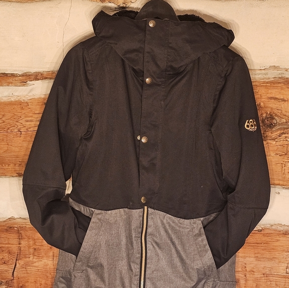 Snowboard Jacket - Picture 3 of 5